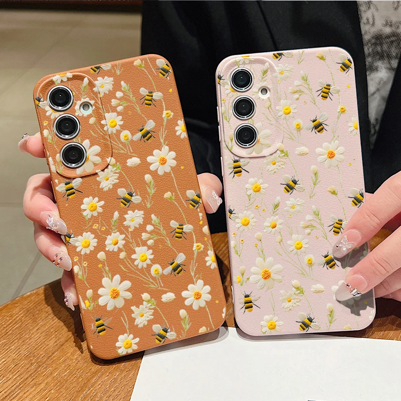 Bee Flower Pattern Silicone Phone Case For Samsung Galaxy S26 S25 S24 Ultra S26 S25 FE A18 A57 A17 A56 A55 A37 A36 A16 A54 Cover