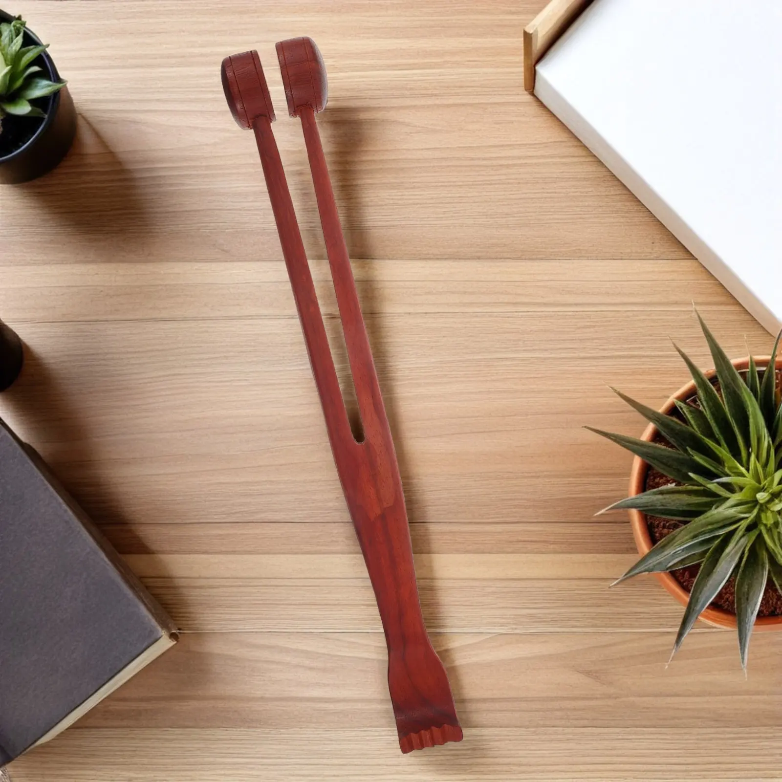 

Деревянная массажная щетка-чесалка для спины с двойной головкой, 17 дюймов, эргономичная ручка, портативная, для снятия зуда в спине, для пожилых людей и взрослых