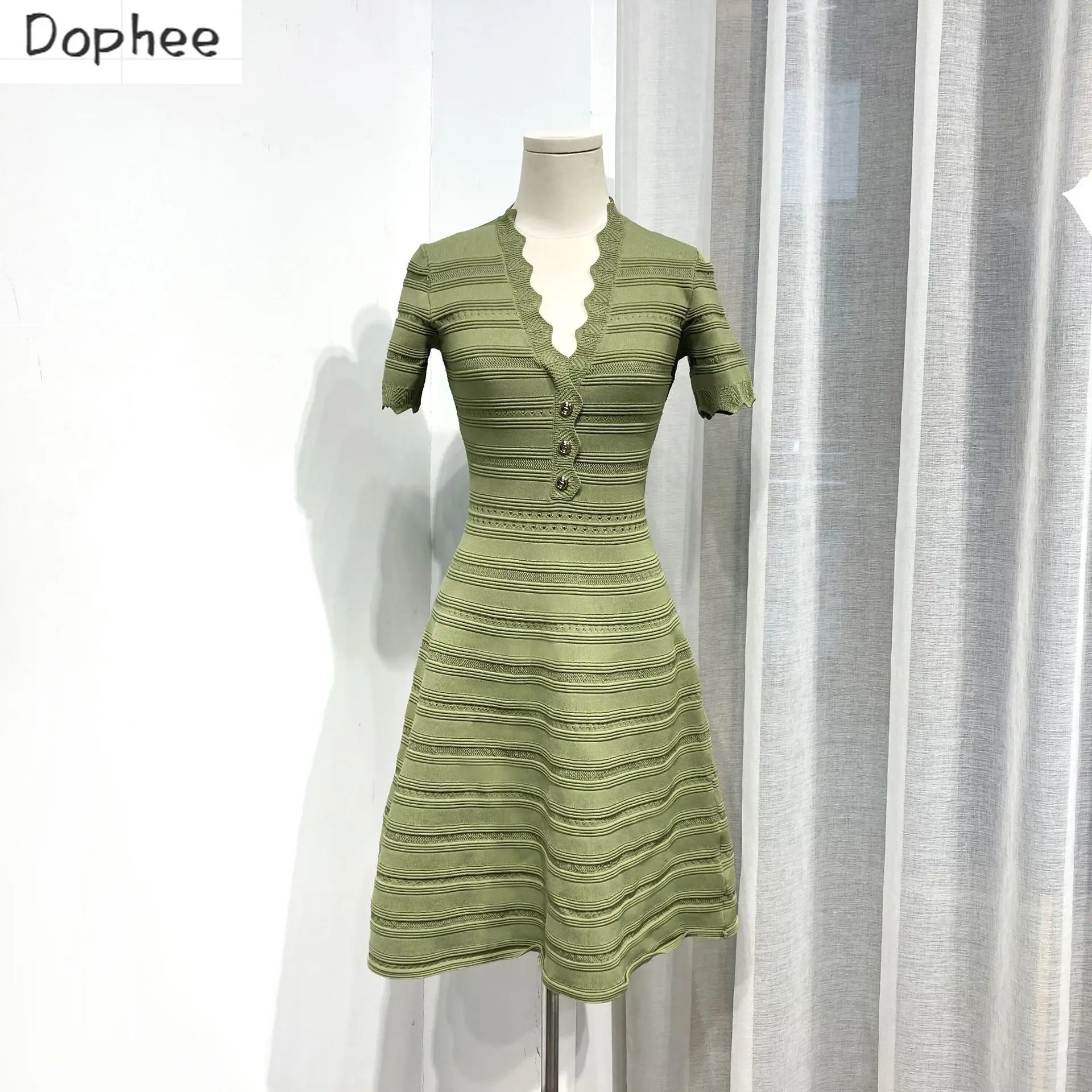 High Quality Women Green Dress 2023 New Summer Fashion Elegant Wave V-neck Short Sleeve Hollow Out A-line Knee-length Knit Dress