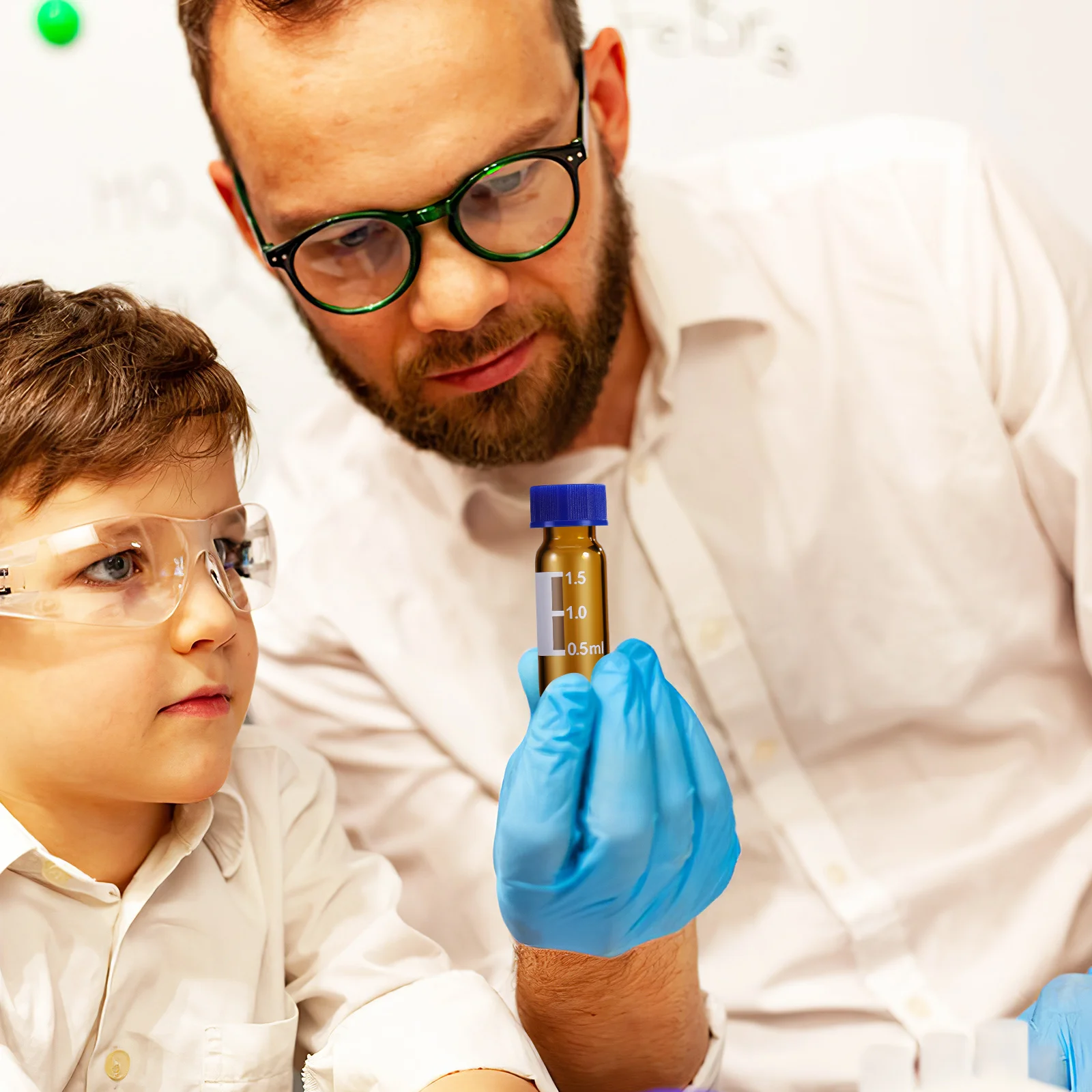 

100Pcs Sampling Vials Amber Glass Bottles 2Ml with Caps Graduated Measurement Mini Jars for Labs Amber Bottles