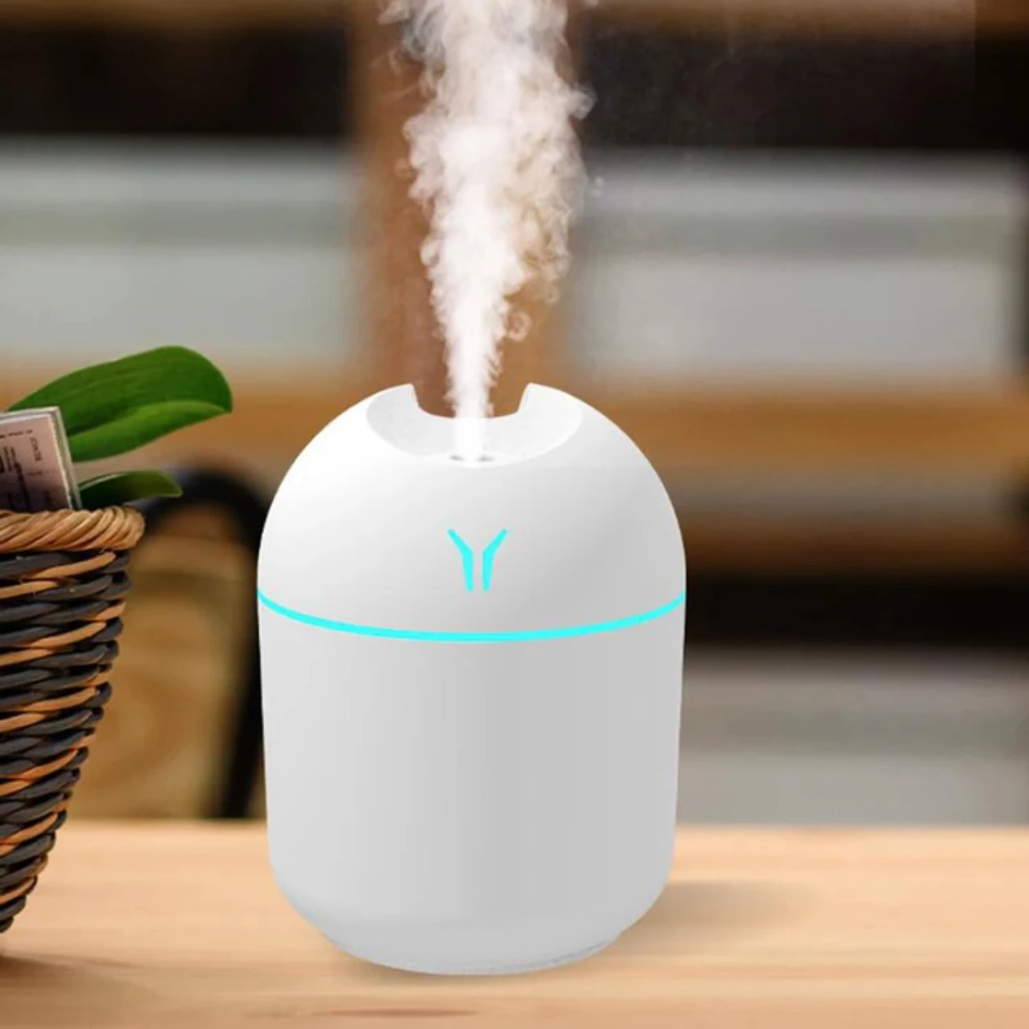USB Mini Air Humidifier Essential Oil Diffuser รถอัลตราโซนิก Mute Mist Maker Diffuser พร้อมหลอดไฟ LED สี