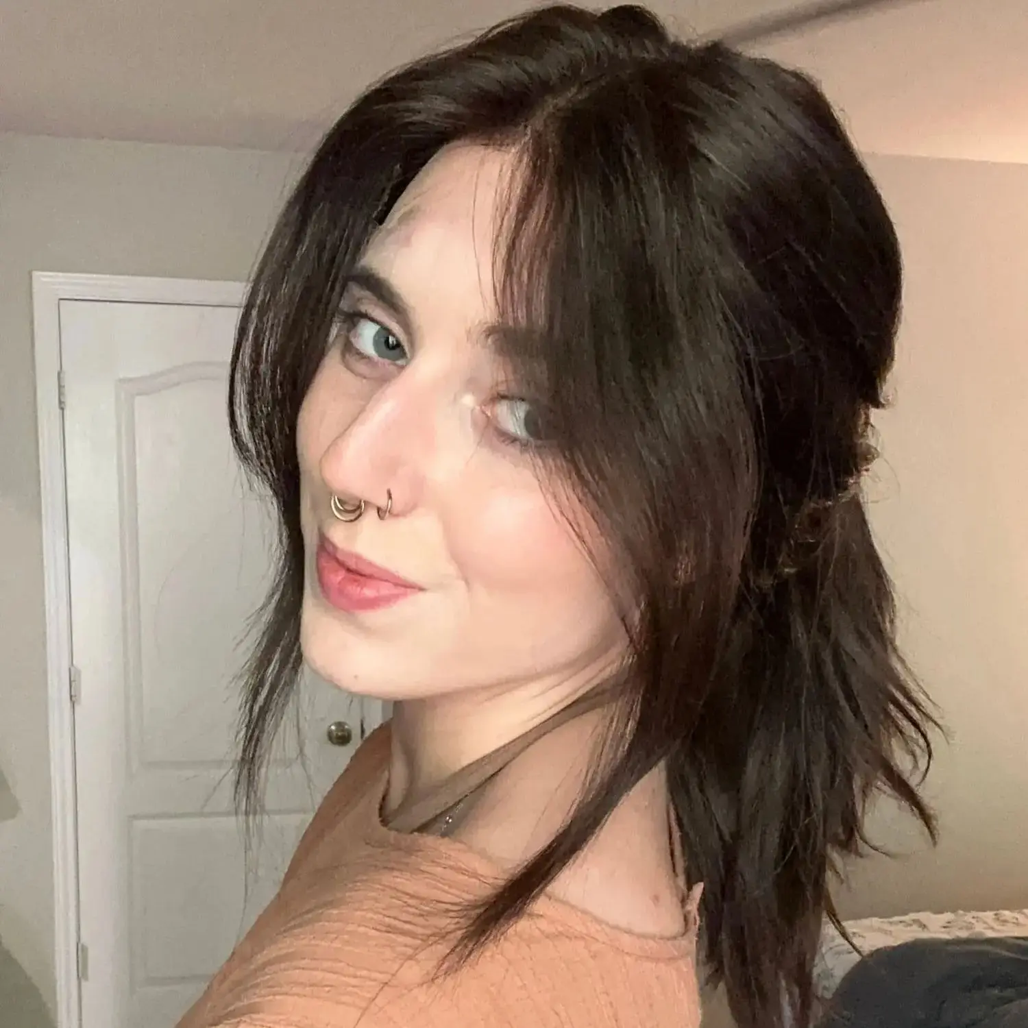 

Black Natural Wave Synthetic Lace Top Wigs Middle Parting 20 Inches Realistic Look Pre Plucked Hairline Heat Resistant Fiber