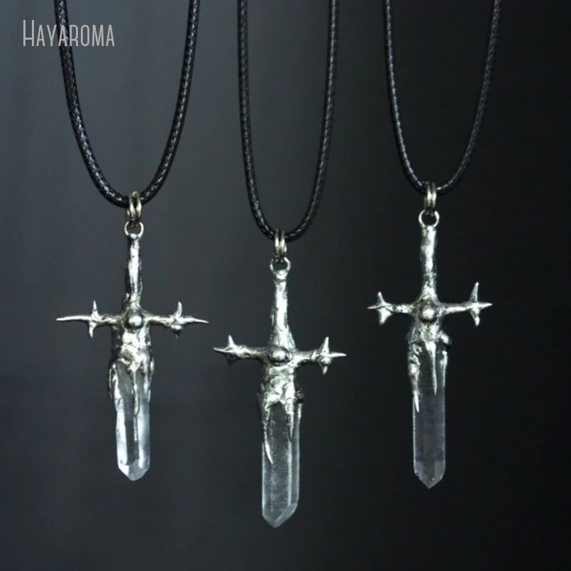 10Pcs Organic Claws Bubble Claw Free Form Ensiform Thorns Point Sword Brutalist Handmade Strength Clear Crystal Necklace