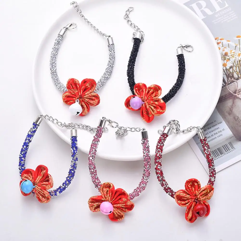 Luxury Rhinestones Cat Collar Pet Flower Bell Decor Necklace Adjustable Length Cats Puppy Necklace Pet Accessories