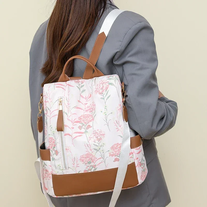 الزهور الخياطة الموضوع حقائب الظهر الموضة بولي PU قدرة عالية 2025 جودة عالية رائجة البيع تنوعا تخفيف حقائب نسائية حساسة