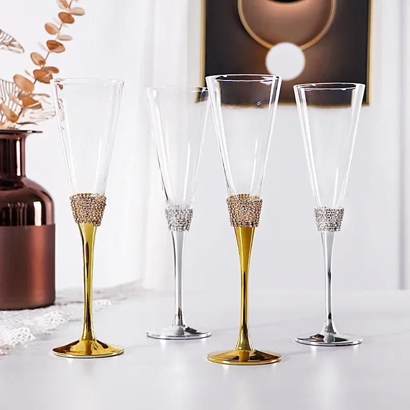 Champagne glass, creative diamond-encrusted crystal glass goblet, wedding banquet pair, cup, clubhouse, golden wine gift box view 2