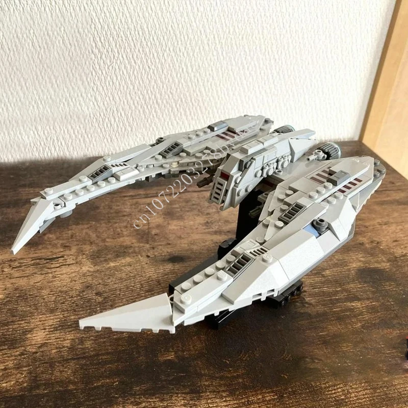314PCS Battlestar Galactica Cylon Raider 2004 Space War Military MOC SpaceShip Battle Christmas Birthday Toy Gift for  Ages