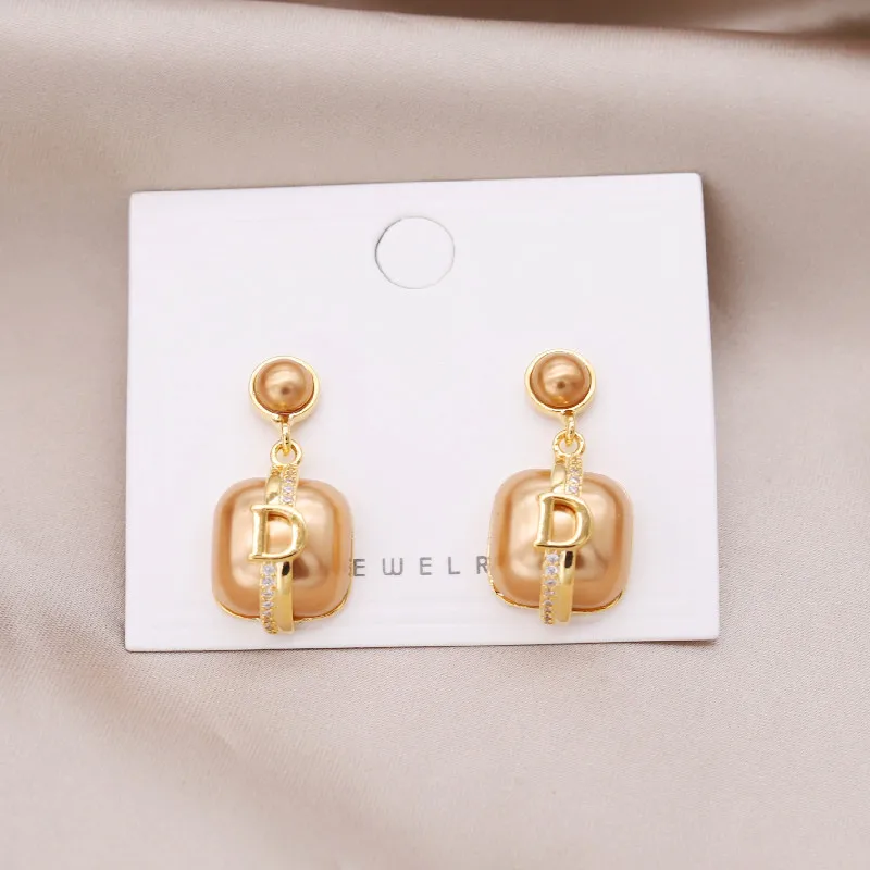 Korean Style Micro Inlaid Letter D Pearl Design Niche and Unique Refreshing and Cool Temperament Earrings for Women