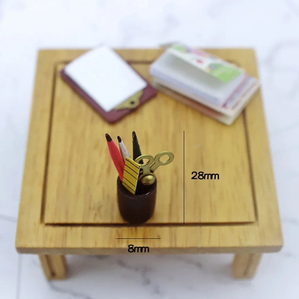 1Pcs 1/12 Doll House Miniature Resin Pen Container Simulation Pencil Vase Model Toy For Mini Decoration Dollhouse Accessories