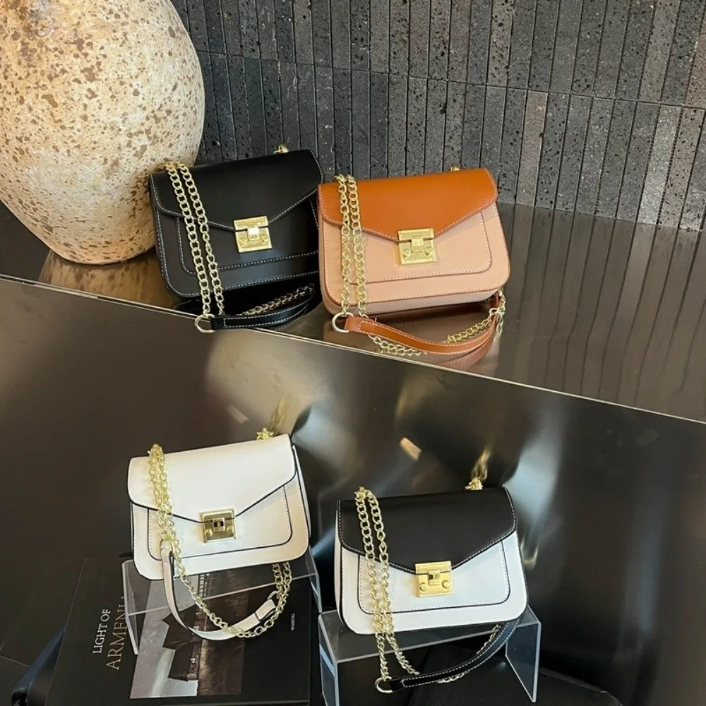 

Elegant Retro Geometric Crossbody Bag Chain Gold Hardware PU Shoulder Bag Flap Design Leather Mini Snap Hook Bag Office