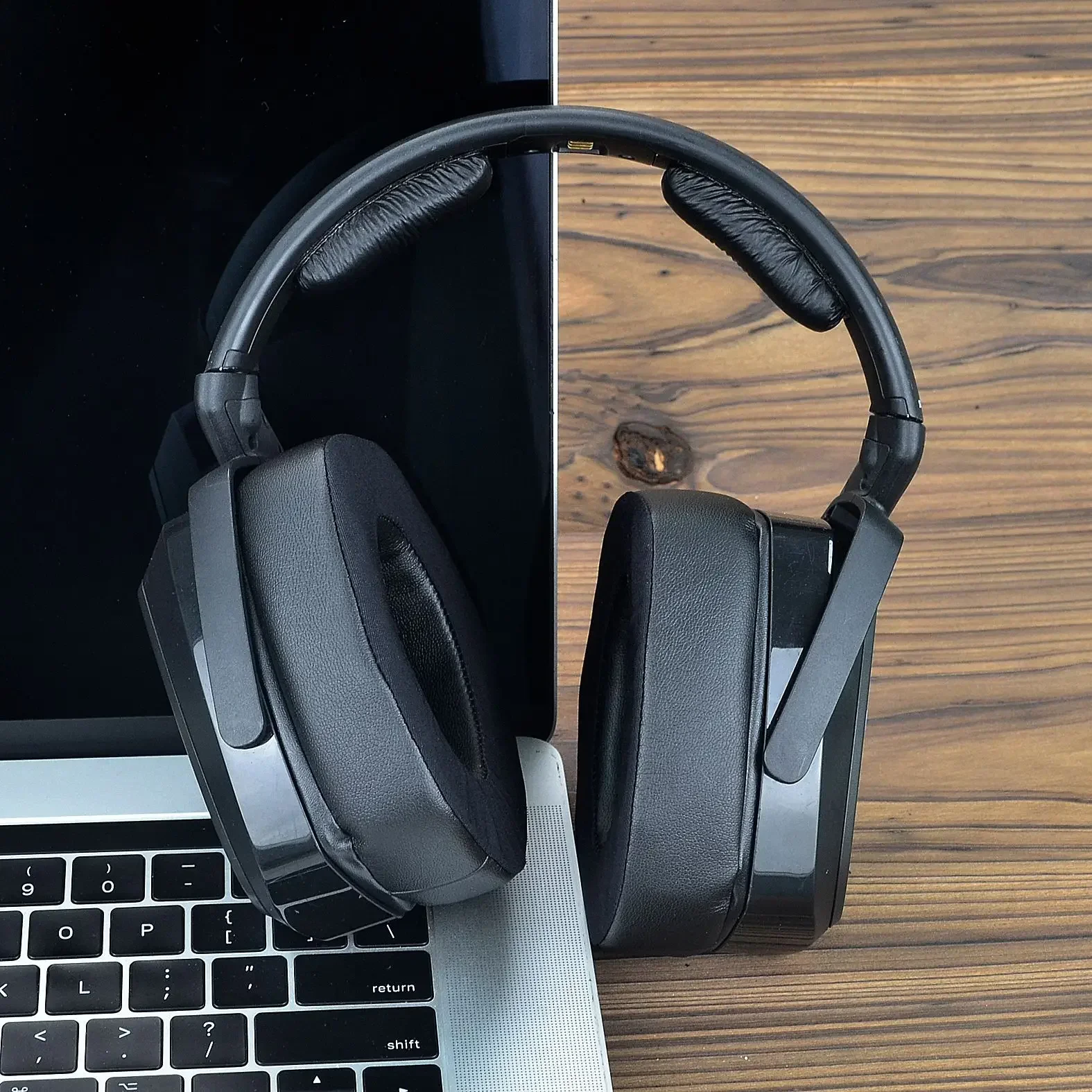 

Replacement Cooling-Gel Ear Pads Cushions Compatible with for Sennheiser TR HDR RS165 RS175 RS185 RS195 Headphones ,2/15