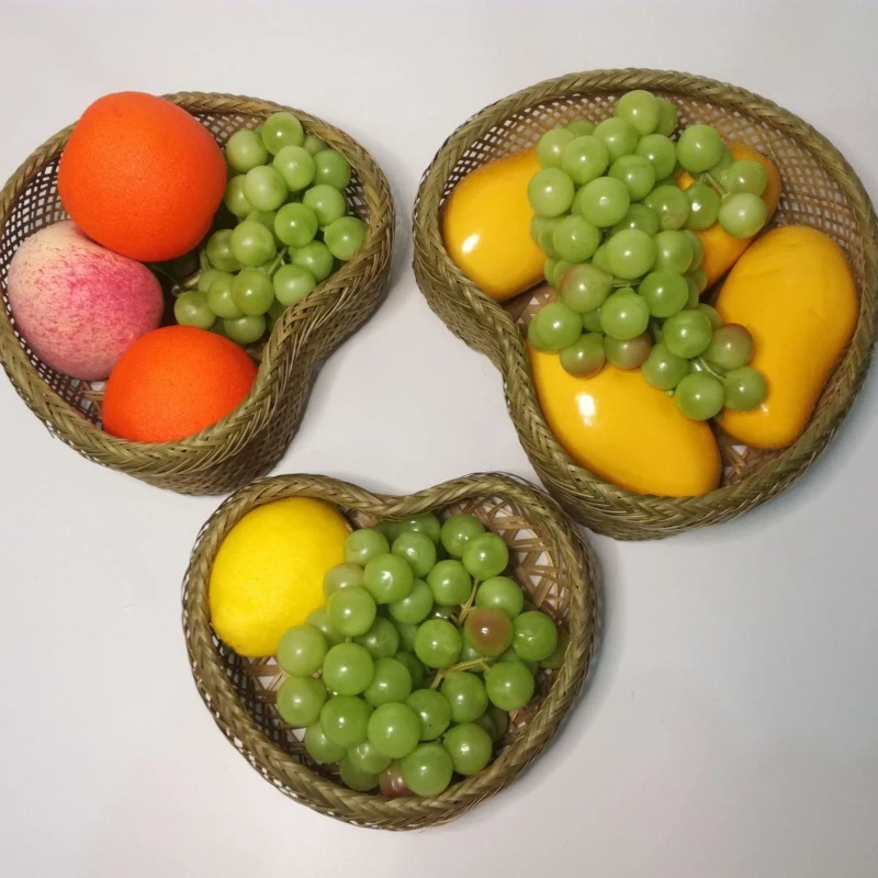 Creative mini heart-shaped bamboo woven basket festive packaging gift box shooting props candy box