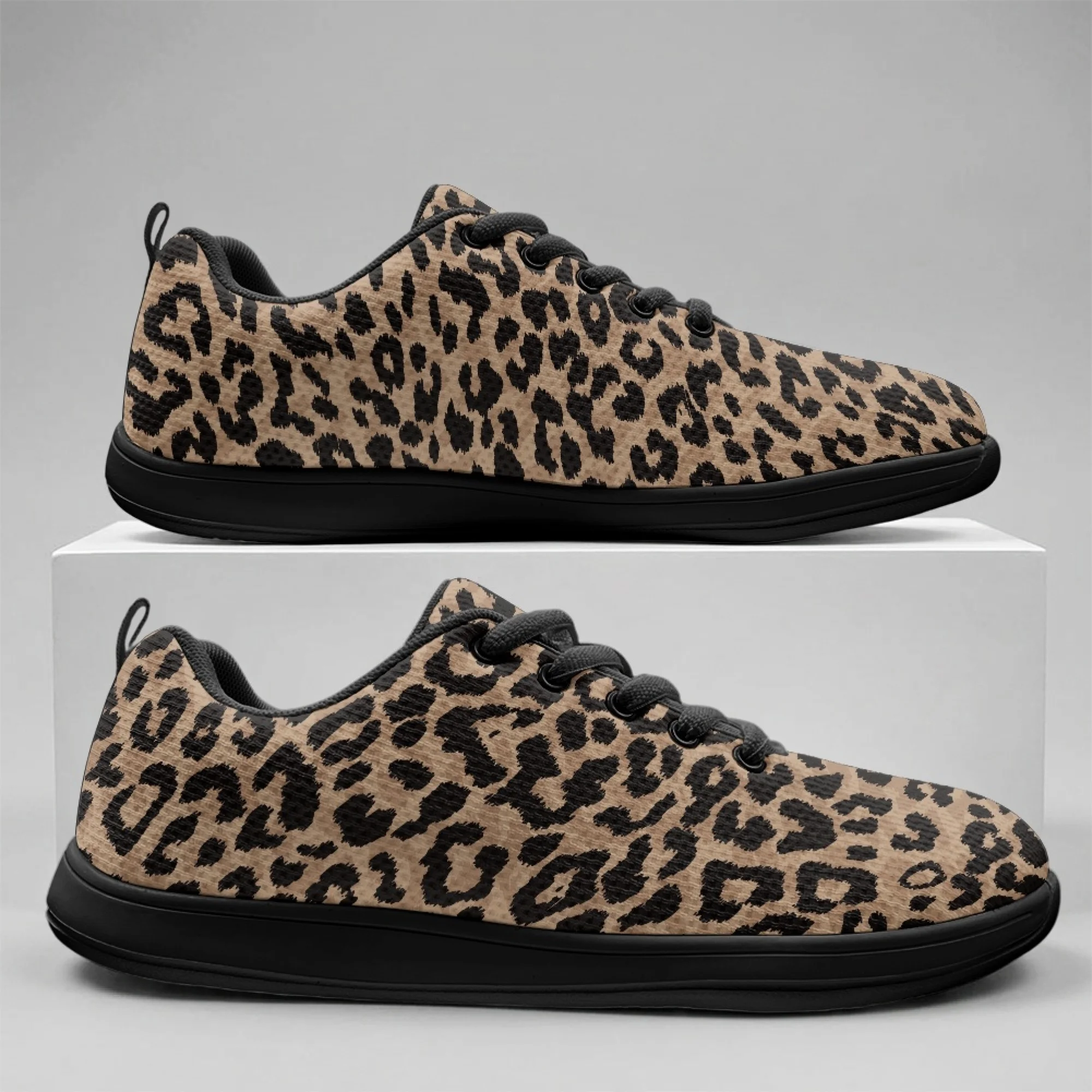 

XIXIRIMIDO Strappy Wide-toed Shoes Leopard Print Mens Walking Shoes Casual Shoes Breathable Mesh Women's Fashion Snakers 36-46