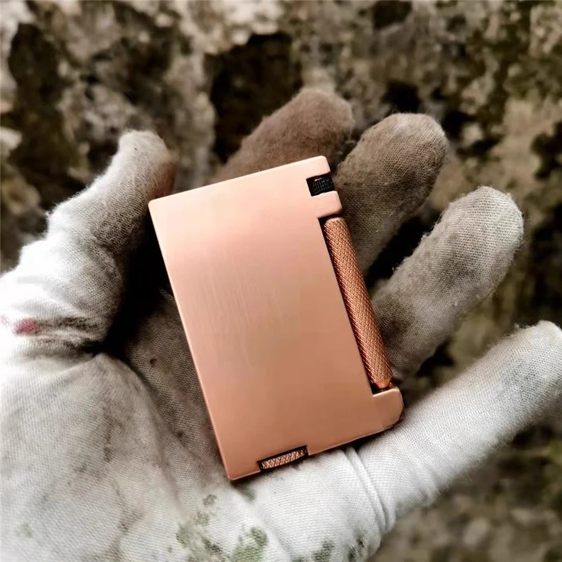 

Handmade pure copper kerosine lighter with dual oil compartments and side pulleys, cigarette lighter, to play with and collect