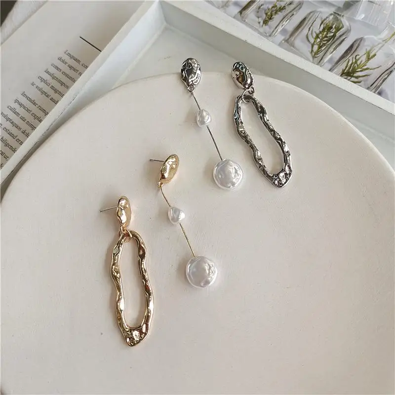 1 زوج أنيقة غير المتكافئة الباروك اللؤلؤ وأقراط للسيدات والفتيات شخصية غير النظامية مجوهرات الأزياء هدايا الحفلات #2