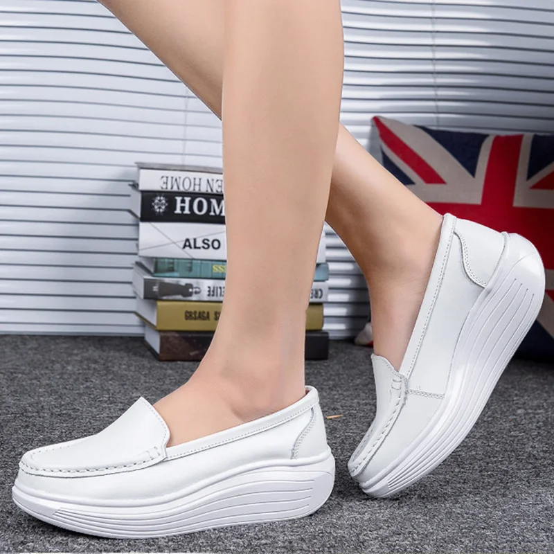 Leather Women\'s Shoes White Sneakers Clogs Platform Female Footwear Genuine Leather Casual Nurse Summer Creepers Dress Fretwork