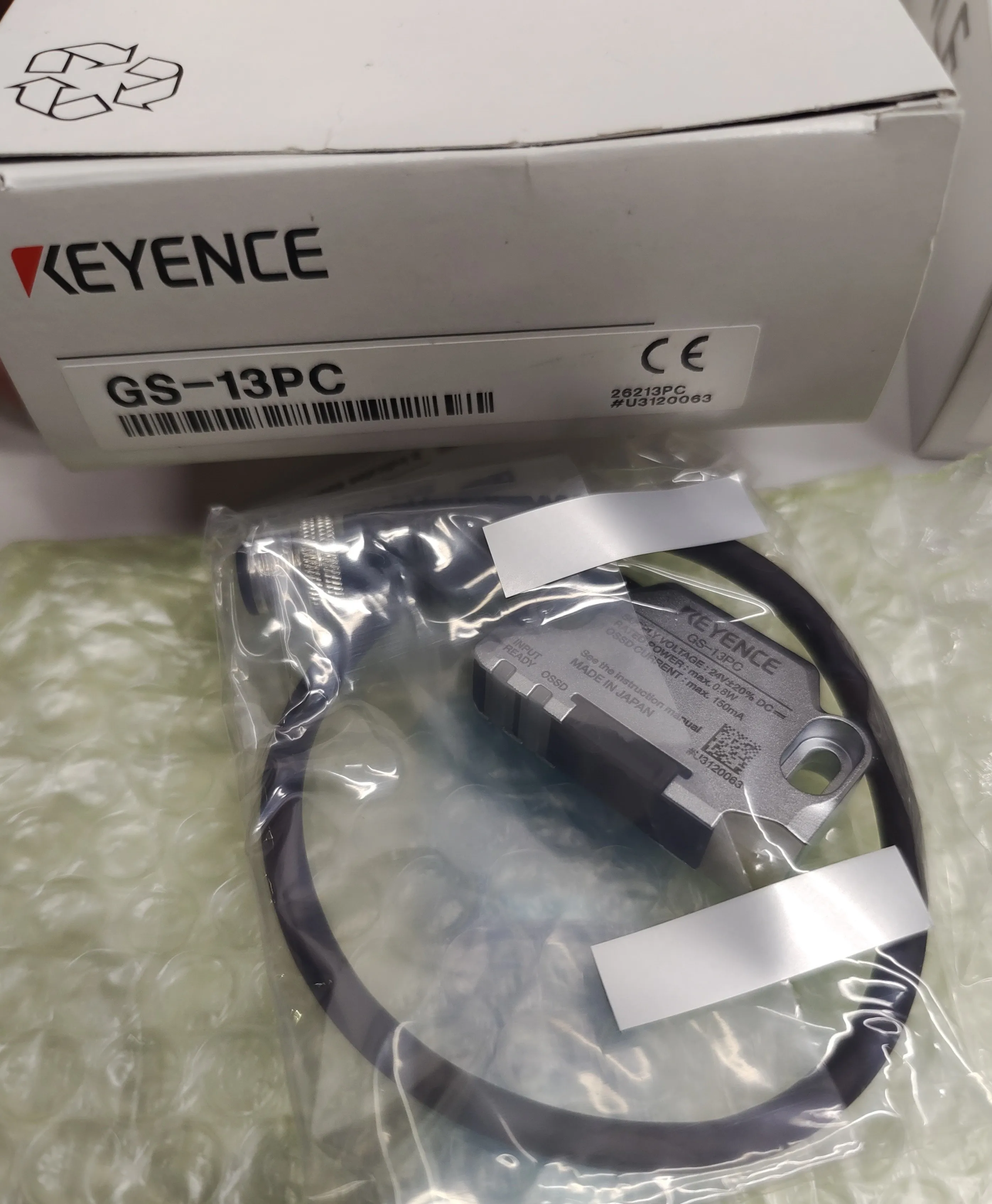 Inventory New in Box KEYENCE GS-13PC Safety Interlock Switch GS-13PC