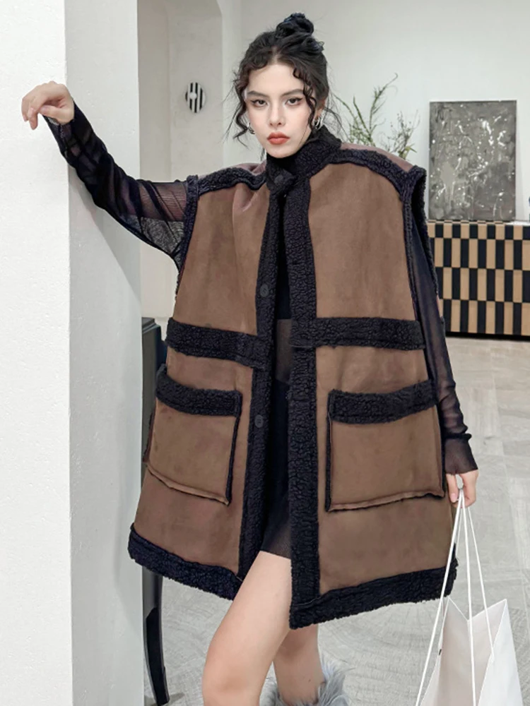 [EAM] Women Coffee Both Side Wear Suede Bigi Size Thick Warm Vest New Stand Collar Sleeveless Fashion Autumn Winter 2024 1DH7652