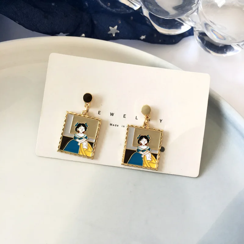 Vintage French Style Stud Earrings for Women Girl Elegant Cartoon Princess Oil Painting Lovely Daily Party Jewelry Ear Clip Gift