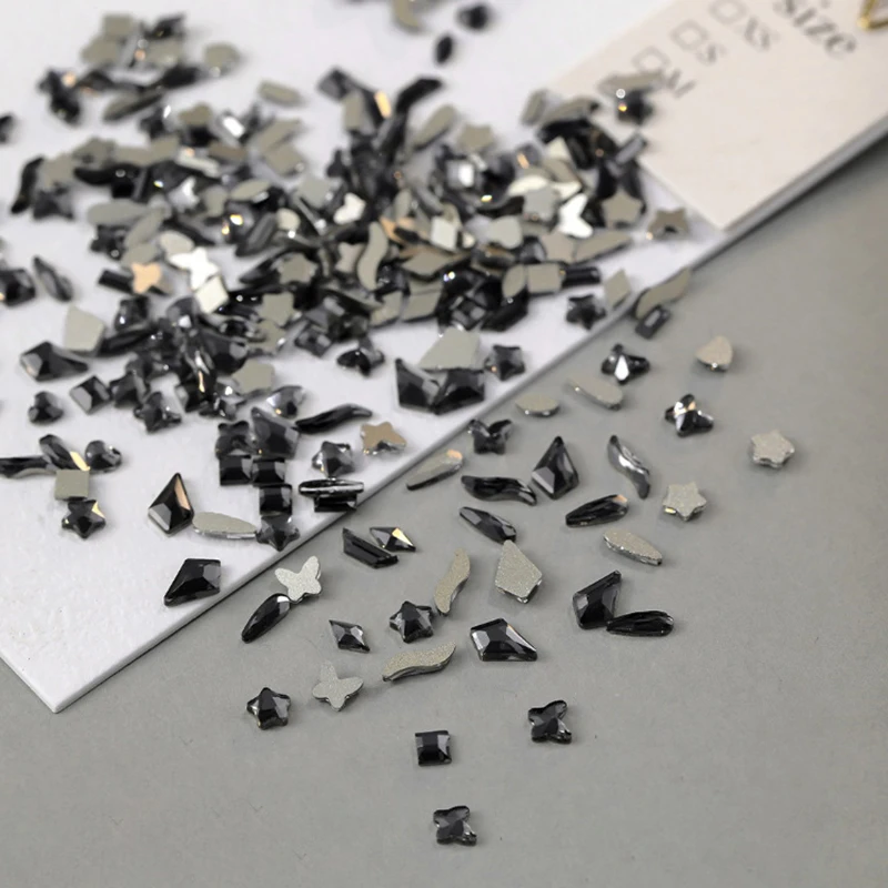 Mini Strass à Dos pio pour Nail Art, Verre Noir Transparent, Diamant de Décoration pour Manucure à Faire Soi-Même, 50 Pièces