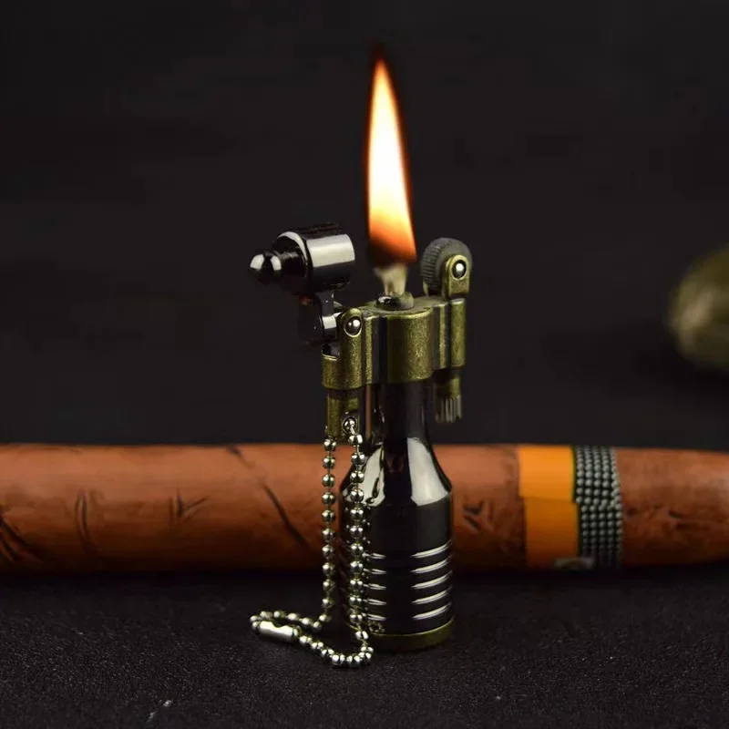 Retro Bullet Shape Kerosene Lighter, Open Fire Keychain Lighter, Flint Grinding Wheel Ignition, Metal Windproof, Smoking Gadgets