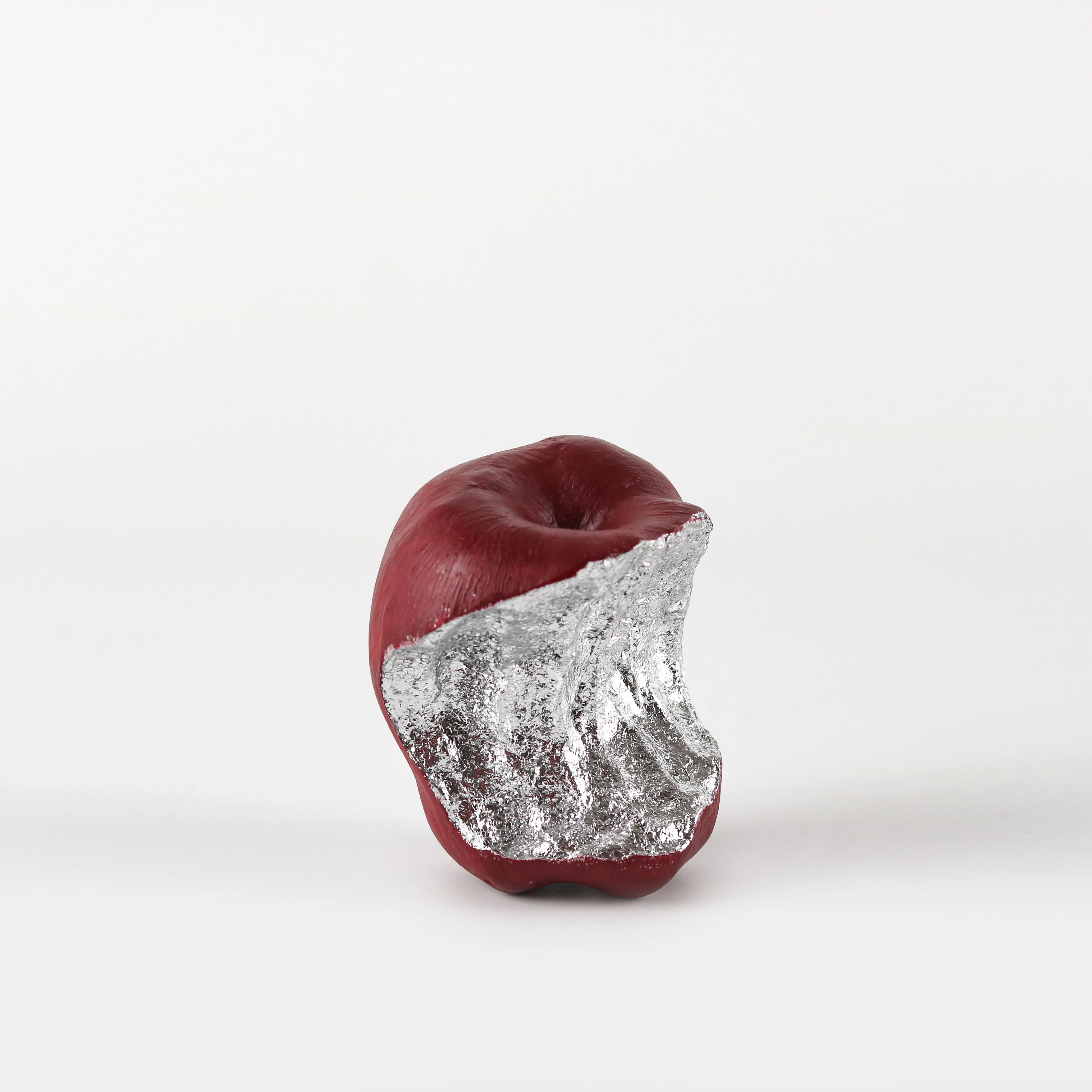 

Creative Design Light Abstract Decor Bitten Apple Resin Ornament Living Room Hotel Home Decoration