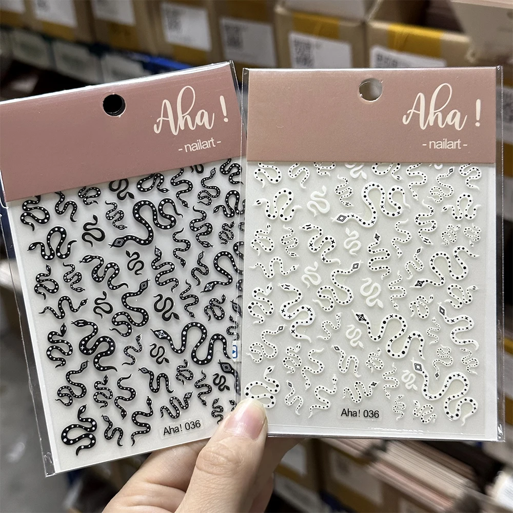 1 pçs 3d preto branco cobra arte do prego adesivos auto-adesivo dos desenhos animados luz das estrelas cobra y2k slider do prego diy decoração do prego manicure decalque