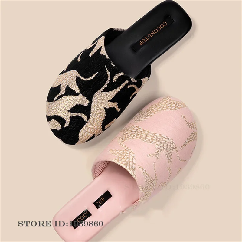 Fashion Couple SlippersFlat Shoes Luxury Jacquard Black Leopard Home Slippers Anti Slip Silent Indoor Unisex Slippers Sandals