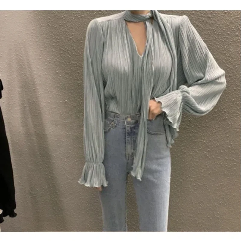 Temperament Pleated Loose Shirt Tops Long Sleeve V Neck Solid Color Elegant Blouse Spring Autumn New Fashion Trend Women Clothes