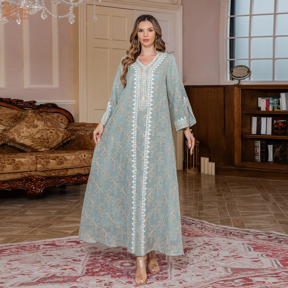 

2025 New Ramadan Muslim Elegant Embroidery Beading Women Evening Dress Women's Clothing Dubai Maxi Abayas