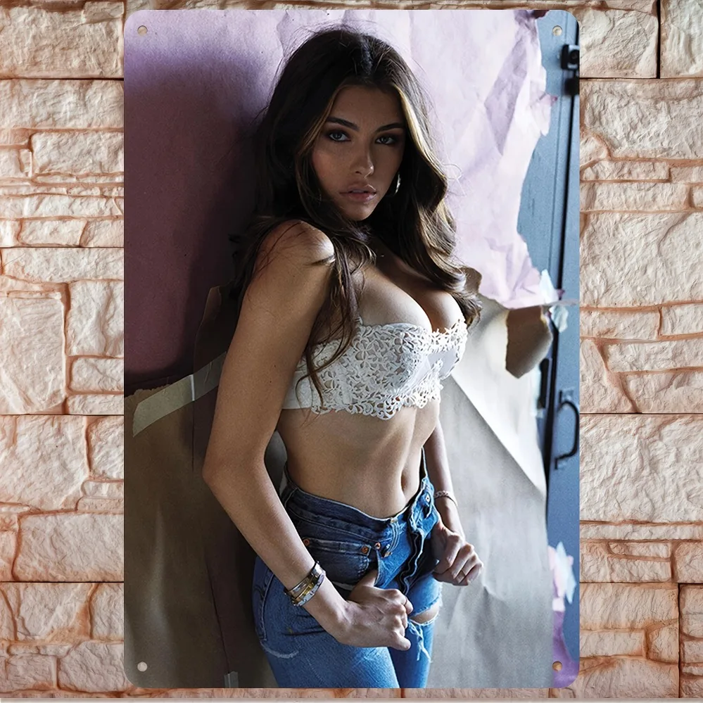 Arte de pared de metal 2D de Madison Beer, póster de música retro para decoración del hogar/bar, 12x8 pulgadas