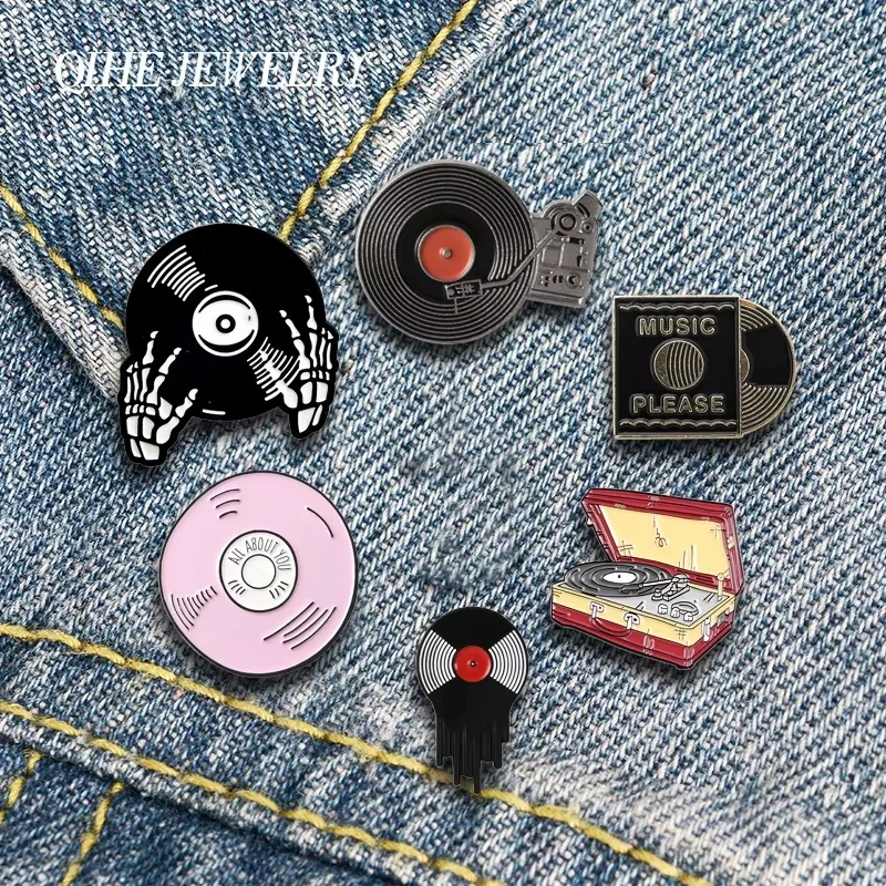 QIHE JEWELRY Music Enamel Lapel Pins Classic Phonograph Vinyl Records Brooches Badges Fashion Pins Gifts for Friends Wholesale