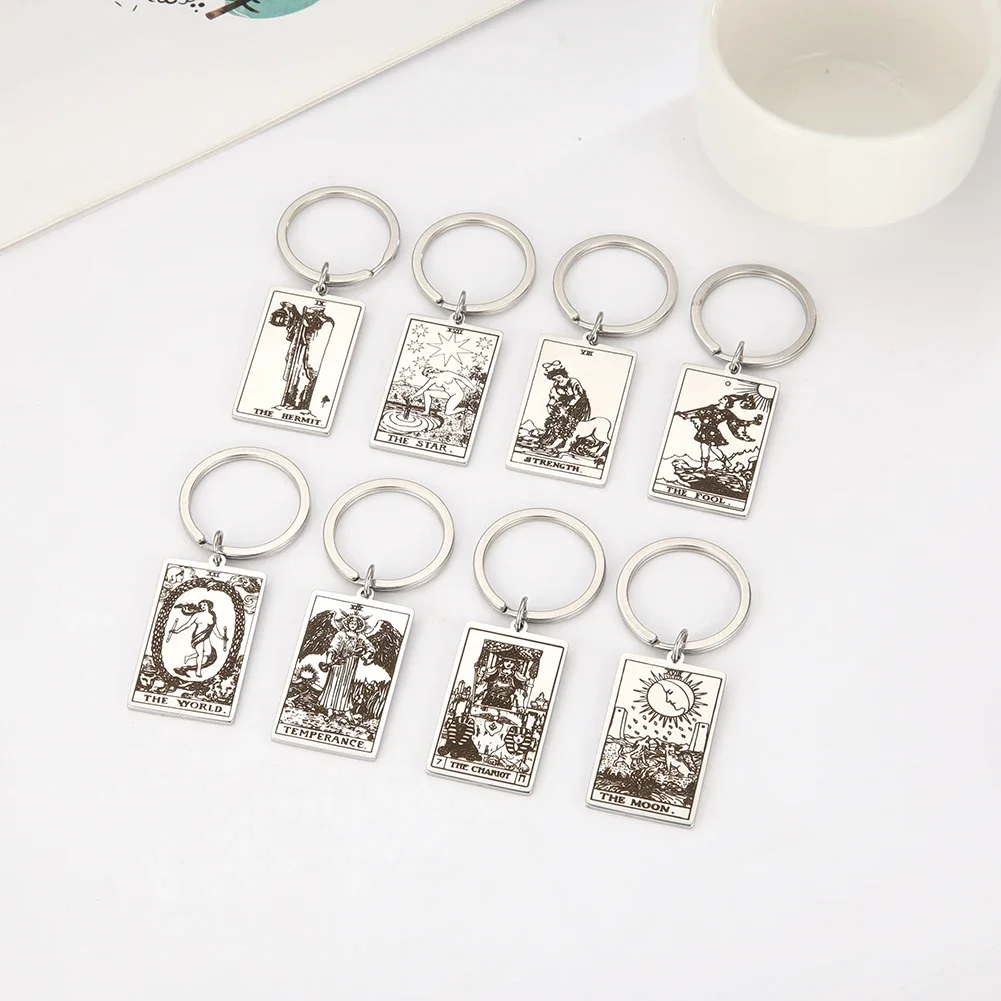 Skyrim The Major Arcana Tarot Keychain for Women Men Stainless Steel Vintage Lucky Tarot Cards Pendant Keyring Gift Wholesale