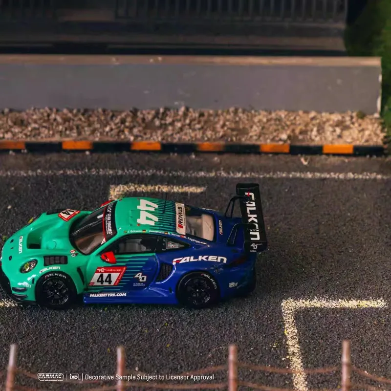 1:64 911 GT3 R Nurburgring 44 #   Ferryx Racing car modèle de voiture en alliage moulé sous pression, décoration de chambre de garçon, ornement de collection pour adultes.