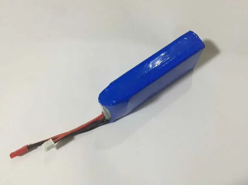 بطارية ليثيوم أصلية أصلية قابلة لإعادة الشحن 2500 مللي أمبير 7.4 فولت معدات نموذج لوحة دوائر كهربائية مع قابس