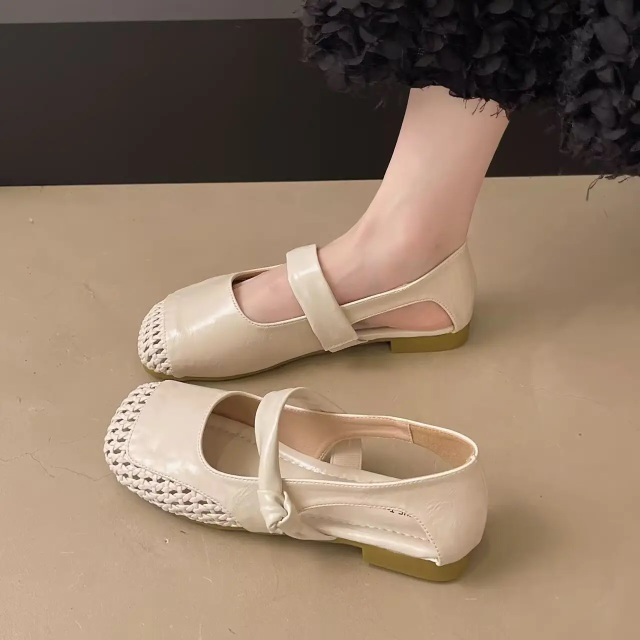 

Women's 2026 New Summer French Style Soft Flat Roman Sandals Cutout Mary Jane Shoes Casual Fashion Boho Single Shoes