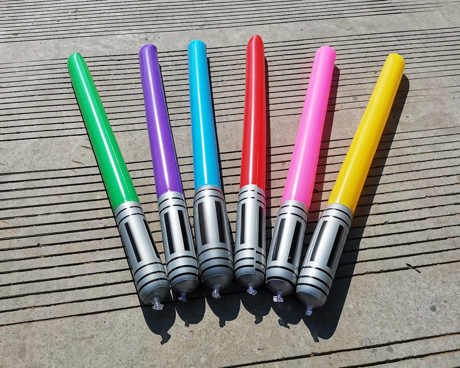 Neues Aufblasbares Lichtschwert Laser-Schwert Spielzeug 100cm Aufblasbarer Stick PVC Aufblasbares Schwert als Geschenk – Detail 2