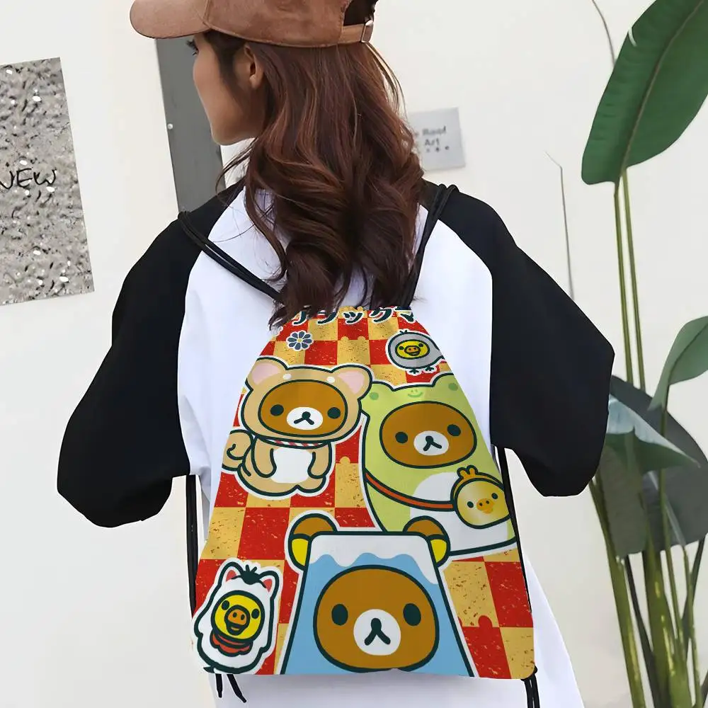 الكلاسيكية R-Rilakkuma الطفل المطبوعة الرباط لحقيبة التسوق الرجال النساء كرة القدم الرياضة الصالة الرياضية تخزين اليوغا على ظهره