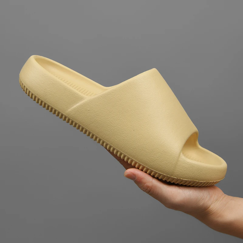 Zapatillas de moda de verano para hombres y mujeres, zapatos para el hogar, chanclas suaves calmas, zapatillas sin cordones de EVA, zapatillas Unisex con punta abierta, zapatos de playa