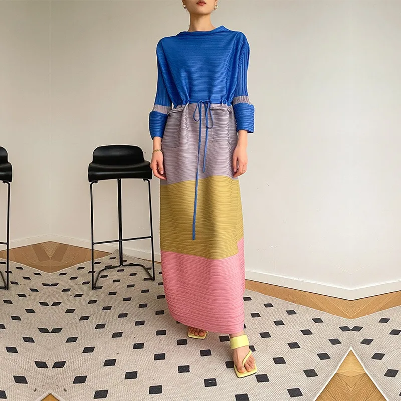 

GGHK Miyake Pleated Color-blocking Flared Sleeve Dress with Belt Women 2023 Autumn Fashion Loose Plus Size Long Dress