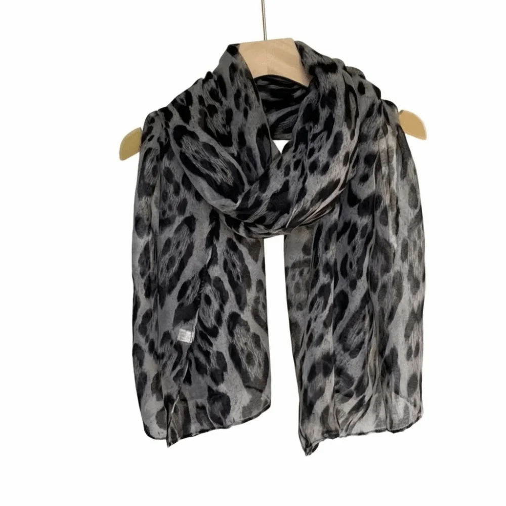 

New Soft Leopard Print Scarf Big Size Trendy Voile Headband Neckscarf Thin Fabric Elegant Stoles Wrap Women Fashion