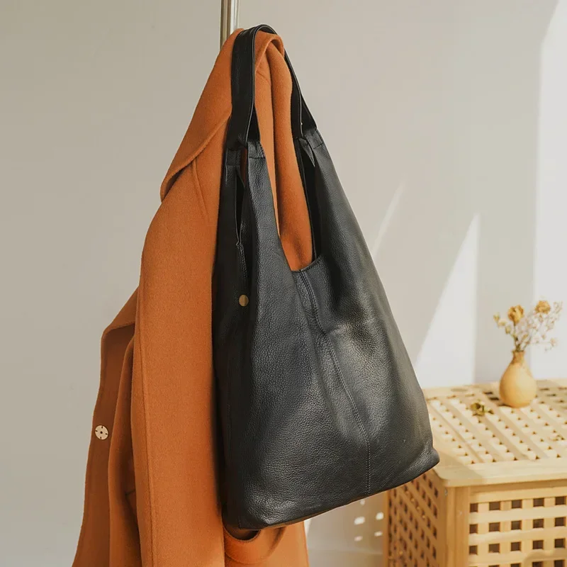 New Cowhide Women\'s Shoulder Bag High Quality Large Women Bucket Bag Soft Leather Female Underarm Handbag Casual Hobo