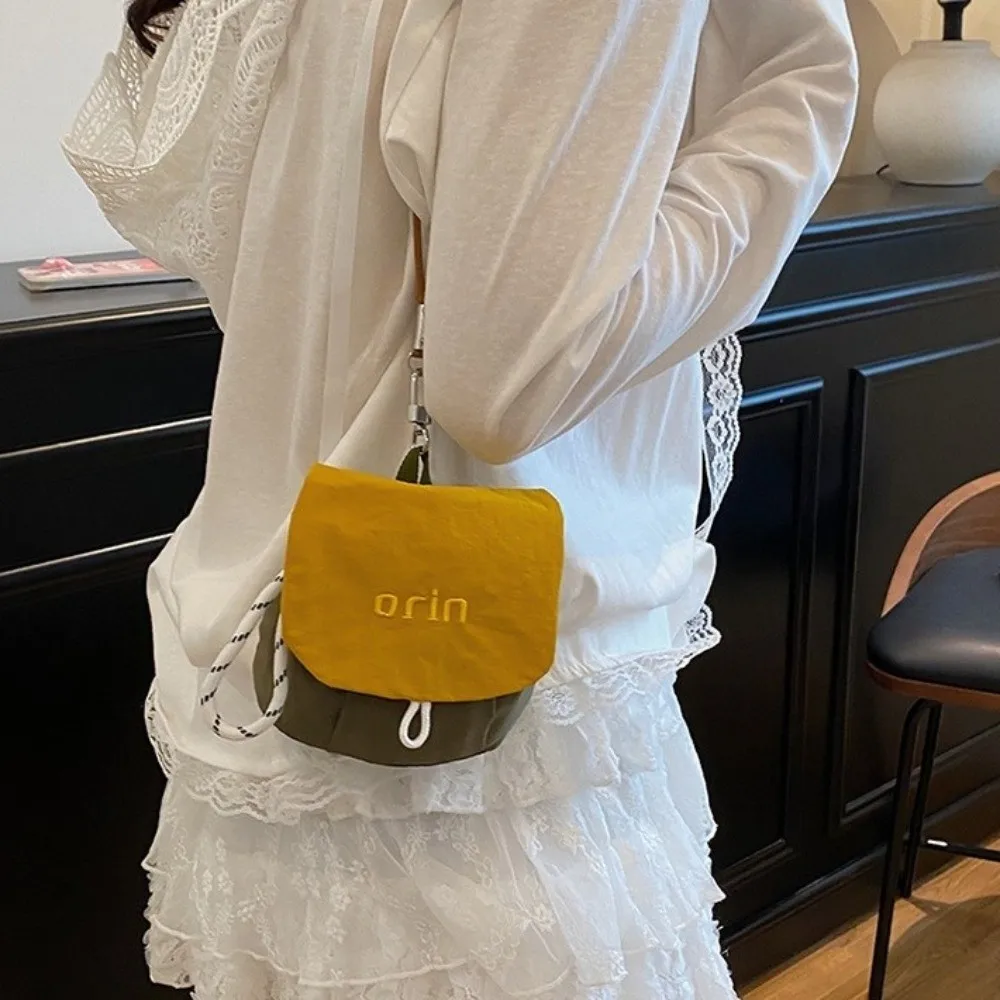 Portable Cloth Neck Hanging Bag Mini Contrast Color Children Coin Purse Headphone Bag Korean Style Small Item Bag Girl