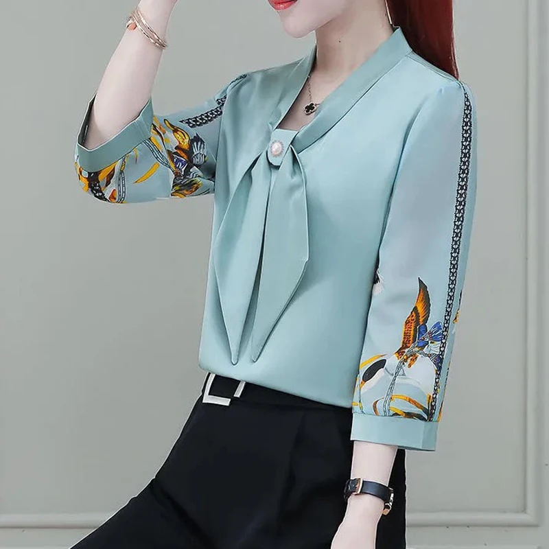 Summer New V-neck Fashion Three Quarter Blouse Women High Street Casual Loose Printing Pullovers Elegant Embroidered Flares Tops