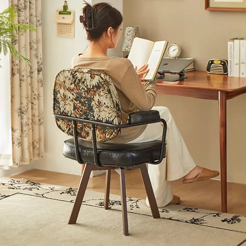 

Makeup Playseat Office Chair Cheap Aesthetic Modern Relaxing Save Space Big Size Office Chair Vintage Stoel Postmodern Furniture