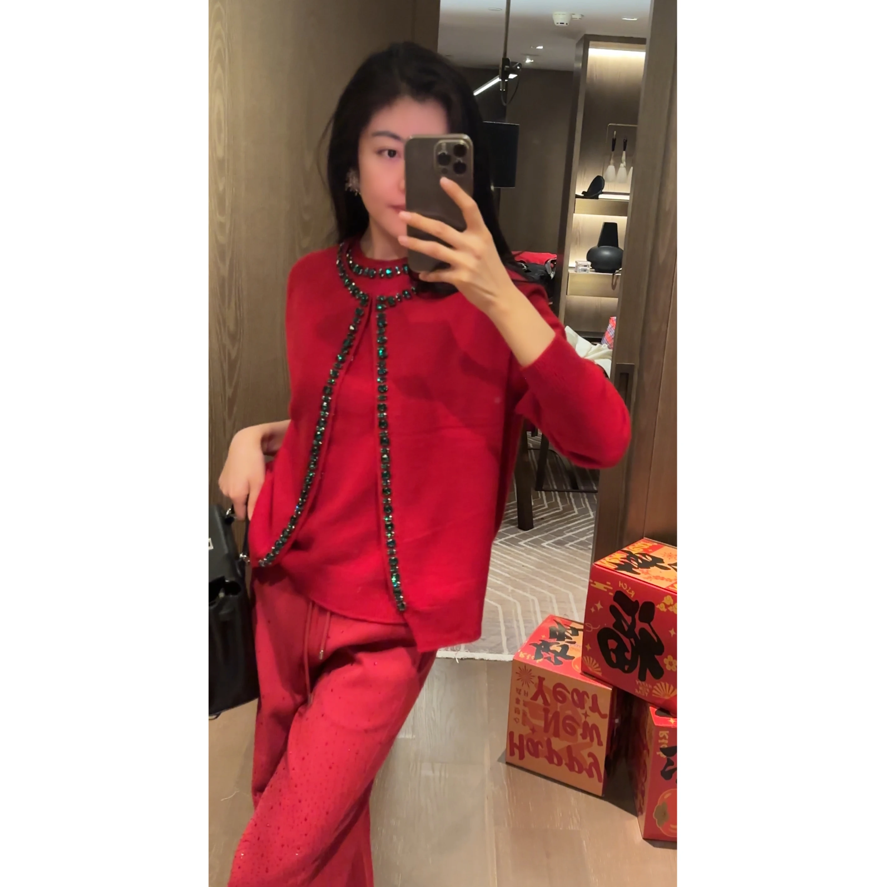 ncou-nicole-printemps-2026-faion-design-ensemble-gilet-pull-100-laine-orne-de-diamants-taille-s