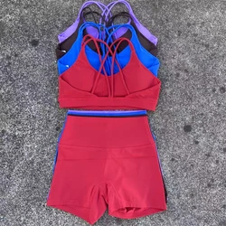 2-częściowy zestaw spodenek do jogi Zestaw sportowy na siłownię Kobiety Strój do ćwiczeń Strój fitness Krzyżowe ramiączka Biustonosz Spodenki z wysokim stanem Dres do biegania