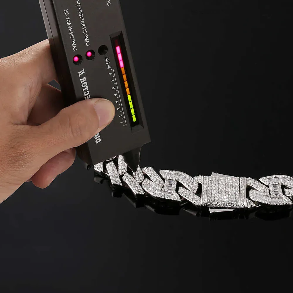 

Krkc Custom Hip Hop Jewelry Vvs Муассанит Кубинская цепочка из стерлингового серебра 925 пробы Def 18 мм 12 мм Алмазная кубинская цепочка с муассанитом