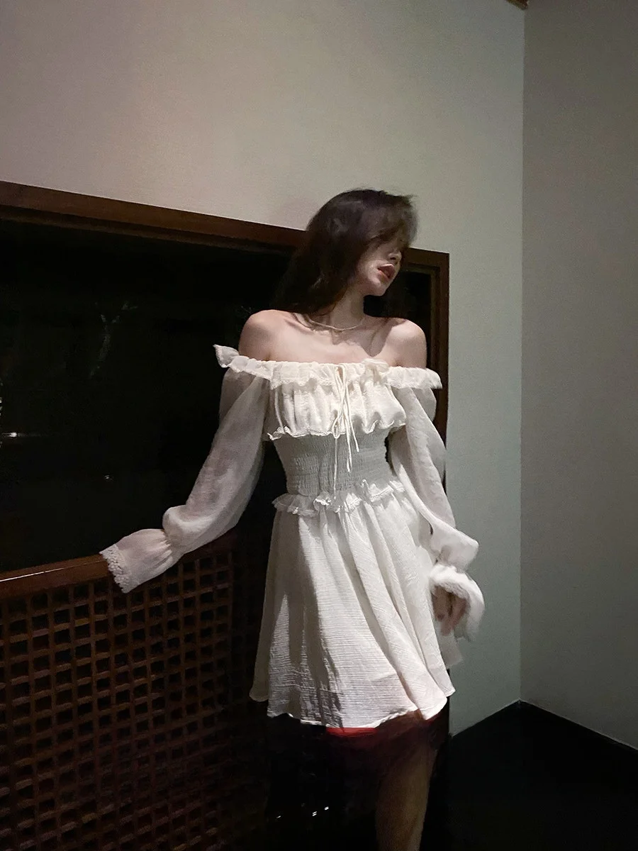 

Элегантное корейское платье с длинным рукавом на одно плечо, пышной юбкой, кружевной отделкой, высокой талией, для женщин, весна-осень, белое