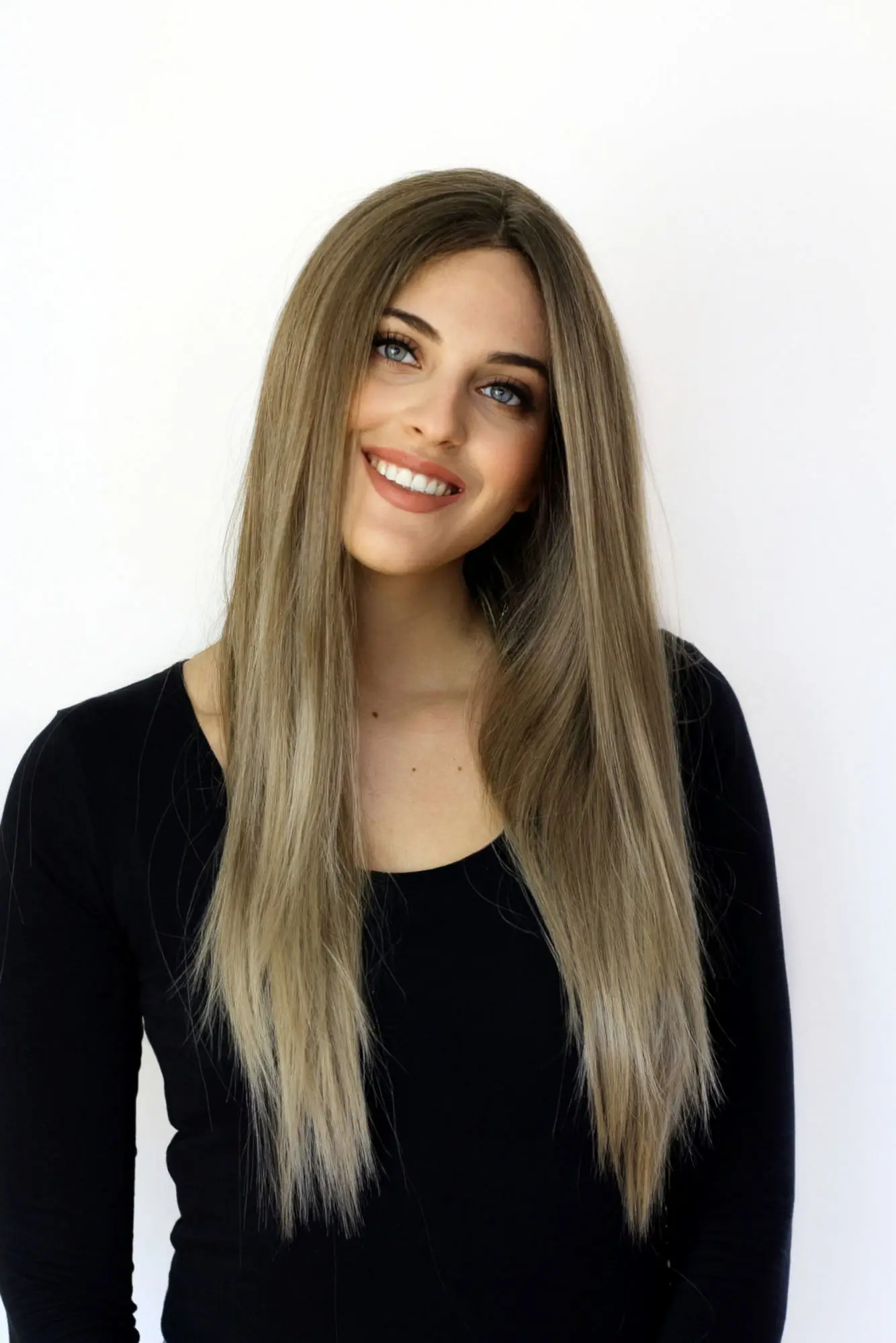 13x4 Ombre Caramel Blonde Synthetic Lace Front Wig 24 Inch Long Natural Straight Wig Preplucked Hairline Heat Resistant Fiber